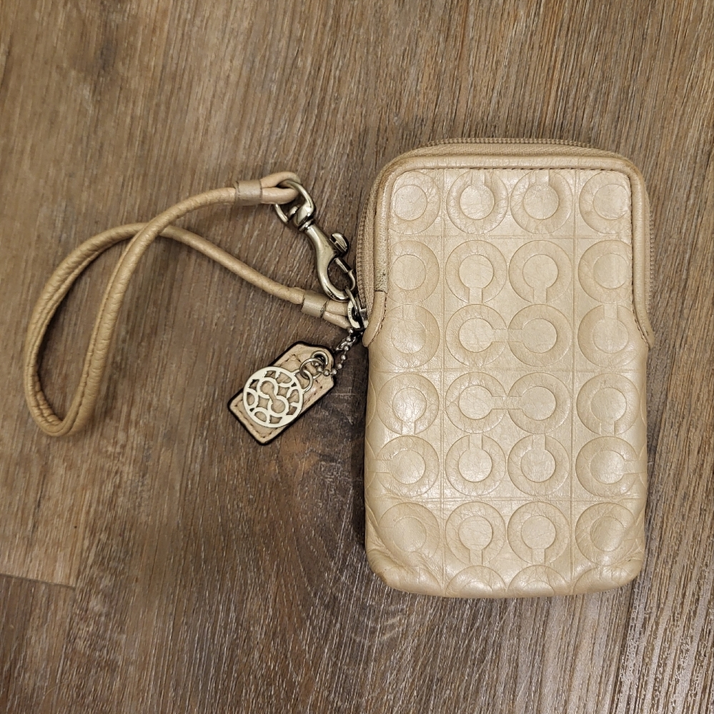 Coach Mini Leather Signature Wristlet Cream